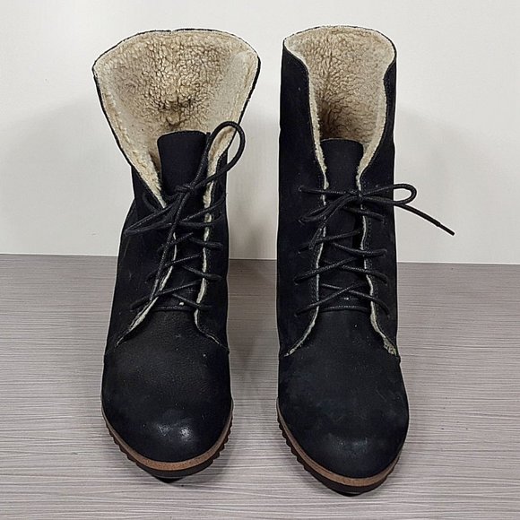 Caslon Gaby Faux Shearling Lace-Up Bootie, Black Leather, Womens Size 9 & 12 - Picture 9 of 12